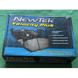 přední brzdové destičky...